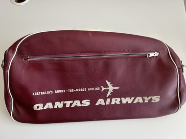 Souvenir (item) - Qantas Cabin Flight Bag