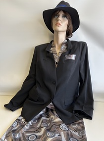 Uniform (item) - Qantas Flight Attendant Uniform - 2003