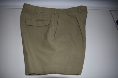 Uniform (item) - Shorts Khaki Military Size 95cm