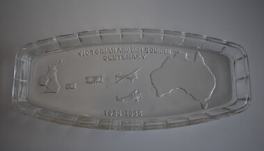 Souvenir (item) - Sandwich Tray - Glass, London To Melbourne Air Race Souvenir " Victorian And Melbourne Centenary" 1934-1935