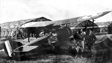 Photograph (item) - Sopwith Pup France 1917