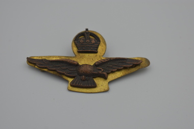 Badge (item) - Military Badge, RAAF Officer Cap Badge