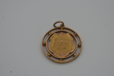 Medal (item) - Presentation Fob Pte. C.Kieth