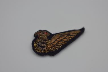 Badge (item) - Military Badge, Royal Australian Air Force (RAAF) Signaller Brevet Dress