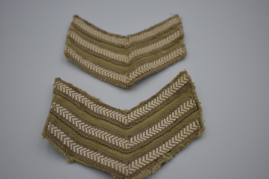 Badge (item) - RAAF Rank Khaki - Sergeant