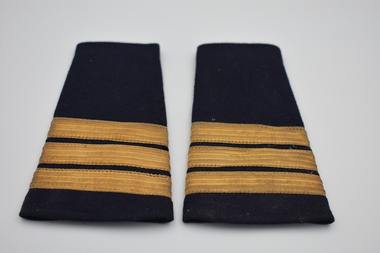 Uniform (item) - Epaulette - Pilots