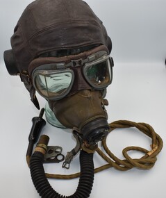 Headwear (item) - Flying Helmet Leather RAF Type C, With Oxygen Mask And Flying Goggles Owned By B.D.Frary