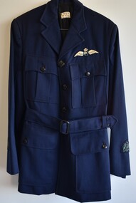 Uniform (item) - Royal Australian Air Force (RAAF) Officer's Service Dress Jacket N295 Style