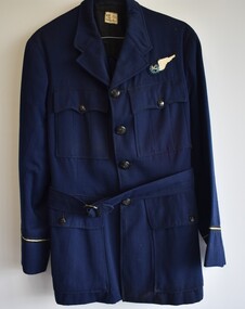 Uniform (item) - Royal Australian Air Force (RAAF) Service Dress Jacket, With Air Gunners (AG) Brevet