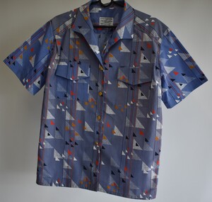 Uniform (item) - Qantas Flight Attendant Shirt