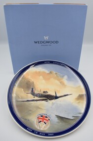 Souvenir (item) - Commemorative Plate 60th Anniversary VE Day 1945-2005 Hawker Hurricane