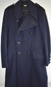 Uniform (item) - Royal Australian Air Force (RAAF) Great Coat With Flying Officer Rank Braid