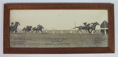 Photo finish; Hume Juvenile Handicap