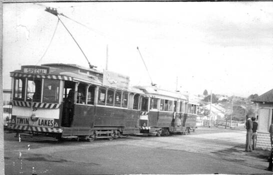 Nos. 27, 42, at Lydiard St. North terminus.