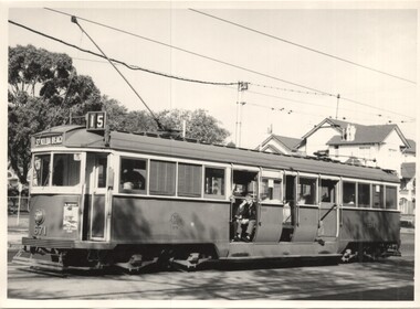 Photograph - Black and White W4 671 St Kilda Road