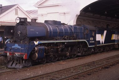 R711 Ballarat Station - COTMA Conference 2000