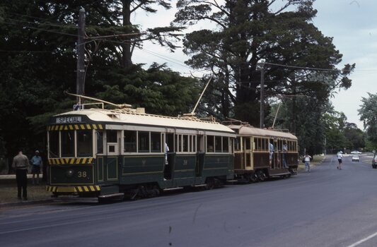 Trams 38 and 661 at Carlton St
