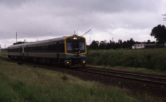 Sprinter rail car 7008 & 7022 on Down Ballarat service at Bungaree