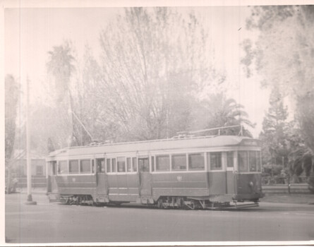 Bendigo - tram 18 - one man bogie tram