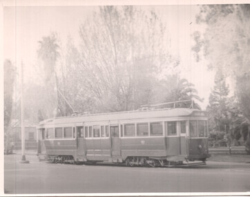 Bendigo - tram 18 - one man bogie tram
