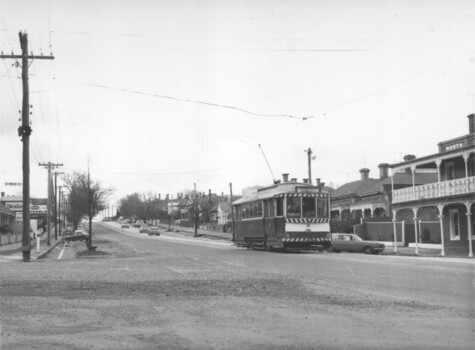 Tram 21 Seymour St loop - Lydiard St North