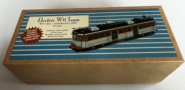 W6 976 Bendigo Restaurant tram model - box