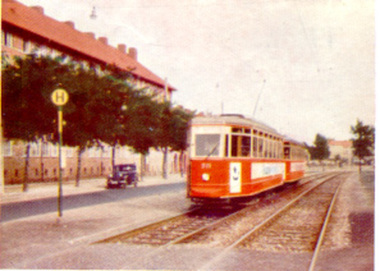 Photograph - Illustration/s, W.J.Wyse - photos, Colour Illustration of Hamburg, The Hague