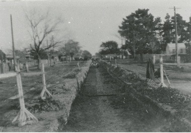 Photograph - Black & White Photograph/s, George Netherway, 15/05/1937 12:00:00 AM