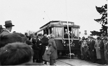 Photograph - Black & White Photograph/s, George Netherway, 30/08/1937 12:00:00 AM