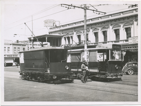 ESCo Bendigo track cleaner/sprinkler and ESCo No. 9 at the Pall Mall