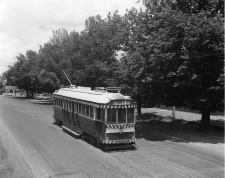 SECV Ballarat - 34 outbound in bi-level Lydiard St near Macarthur St.
