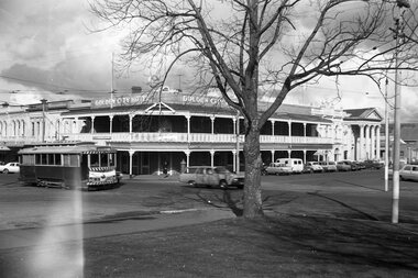 Photograph - Black & White Photograph/s, David Endacott, 14/08/1971 12:00:00 AM
