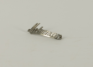 Cap Badge - Photo 1