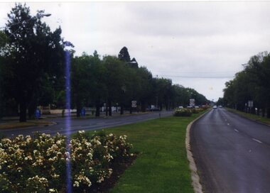 Photograph - Colour Photograph/s - set of 3, Warren Doubleday, 27/12/1998 12:00:00 AM