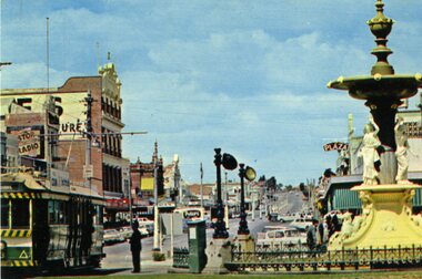 Postcard, Nu-color-vue or Nucolorvue Productions, Bendigo No. 3 at Charing Cross, late 1960's