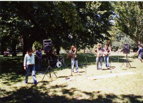 re-opening day 26/12/2004 - Sam Boon's band