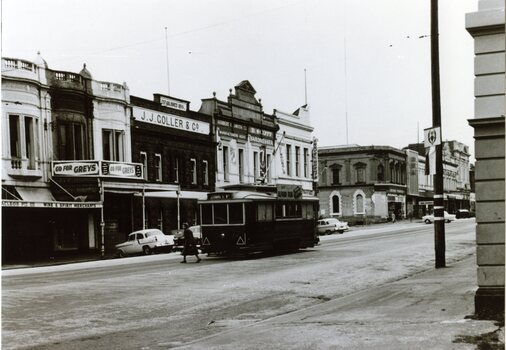 Tram 14 Lydiard St Nth