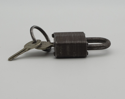 Lock to secure a conductors cash tin. - Photo 2