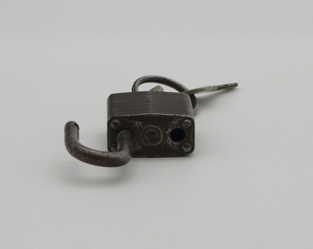 Lock to secure a conductors cash tin. - Photo 3