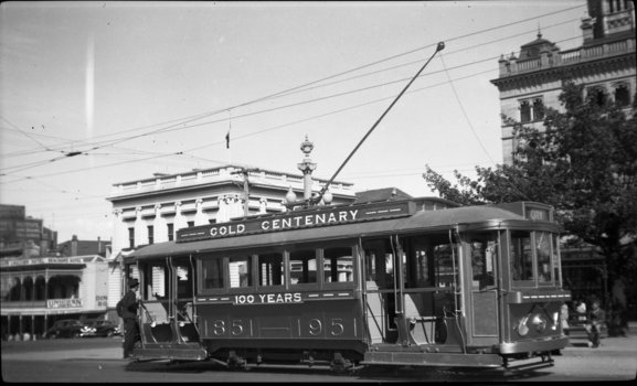 No. 23 painted as the Gold Tram in 1951, at the corner of Sturt and Lydiard St - negative scan