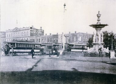  two Bendigo Tramways Co. Ltd steam trams and trailers at Charing Cross
