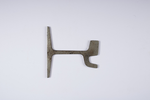 Rail Section - Photo 3