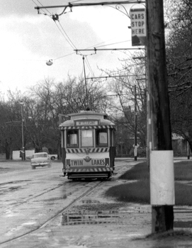 No. 11 "Wendouree Parade"