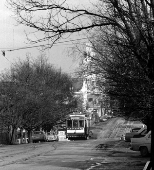 "No. 32 Lydiard St North"