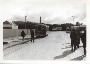 Photograph - Black & White Photograph/s - set of 32, Eldon Hogan, 4/06/1965 12:00:00 AM