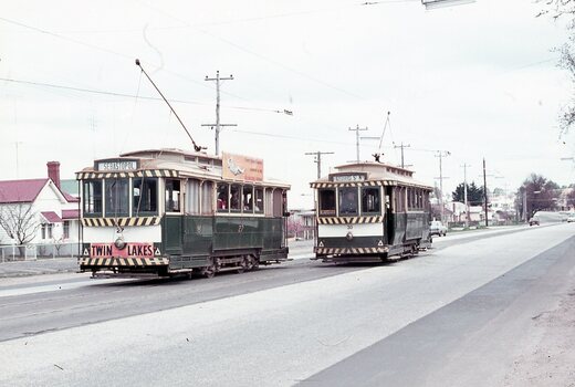 No. 27 and 30 crossing at Bell St Loop, Skipton St.