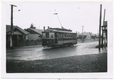 Negative - SECV Ballarat tram 32 at Mt Pleasant, Wal Jack, 1/01/1945