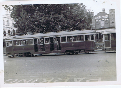 No 37 in the parking loop at Sturt St,