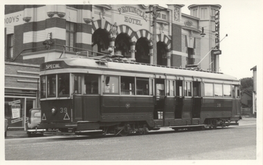 Tram 39 in Sturt St
