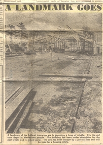 Newspaper, The Courier Ballarat, "A Landmark Goes", "City's oil strike", 8/08/1972 12:00:00 AM
